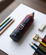جامدادی چرم طبیعی طرح مداد - تصویر 2